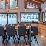 Chalet Seven Summits - Pool - Sauna - Jacuzzi - By Cozee