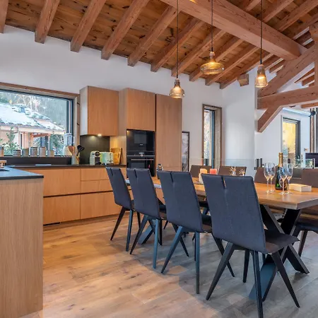 Seven Summits - Pool - Sauna - Jacuzzi - By Cozee *