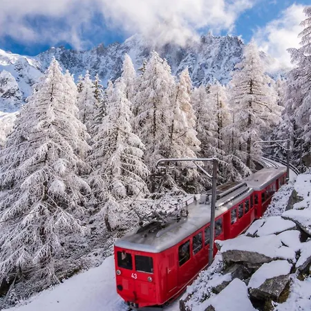 Alpesi faház Seven Summits - Pool - Sauna - Jacuzzi - By Cozee *