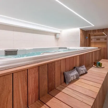 Seven Summits - Pool - Sauna - Jacuzzi - By Cozee Chamonix