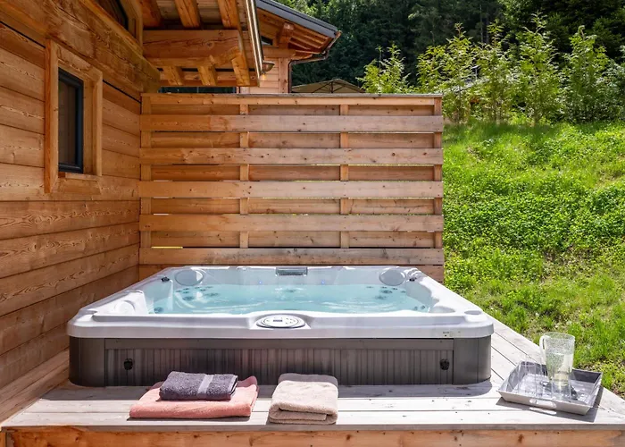 Seven Summits - Pool - Sauna - Jacuzzi - By Cozee Chalet